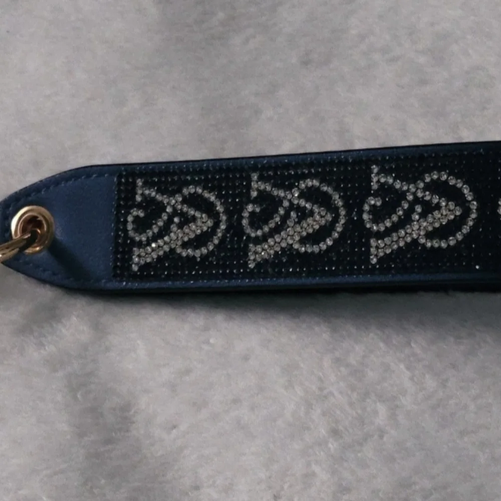 Nwt VS Wristlet Keychain Blue sapphire and Silver With Rhinestone.Read Full Post - Picture 4 of 12
